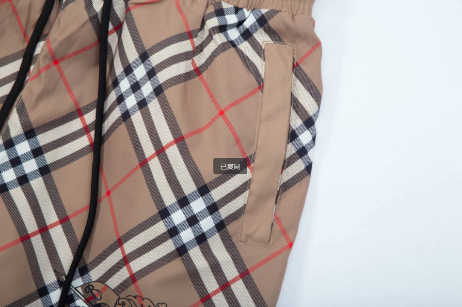 【BURBERRY  公式旗艦店】バーバリー  ショートパンツご好評に付き再入荷！250226