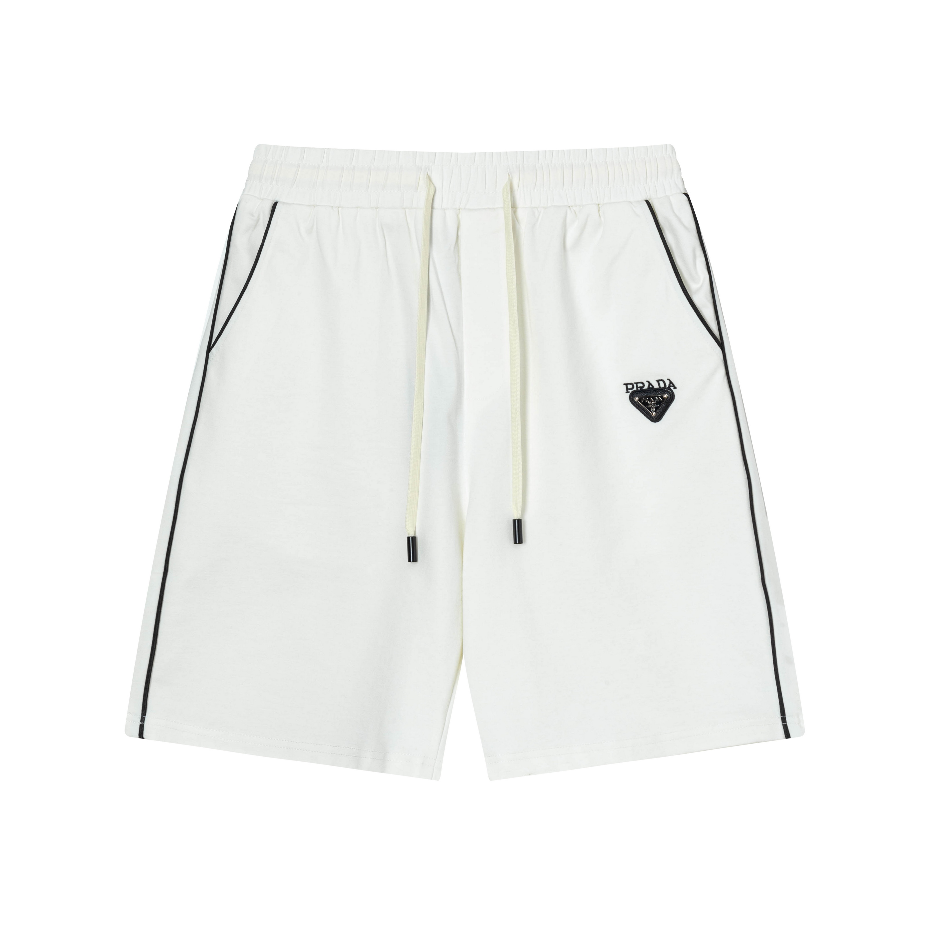 【PRADA  公式旗艦店】プラダ ショートパンツご好評に付き再入荷！250226