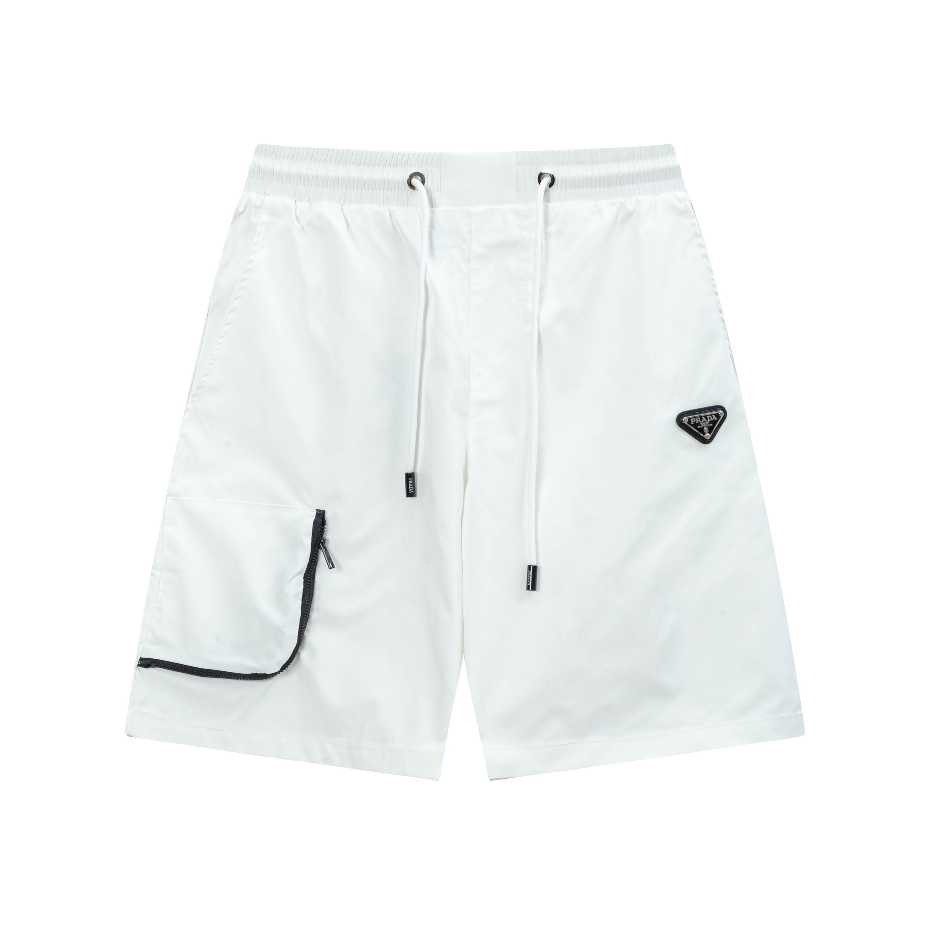 【PRADA  公式旗艦店】プラダ ショートパンツご好評に付き再入荷！250227