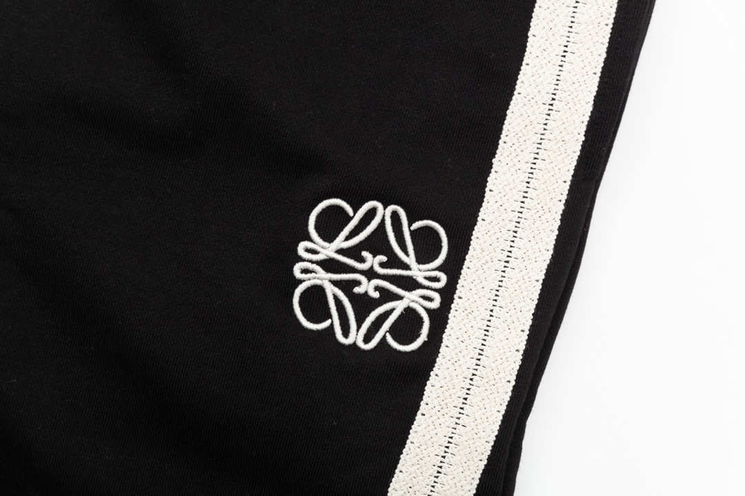 【LOEWE  公式旗艦店】ロエベ  ショートパンツご好評に付き再入荷！250227