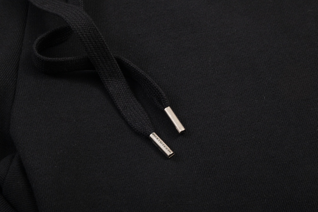 【LOEWE  公式旗艦店】ロエベ  ショートパンツご好評に付き再入荷！250227