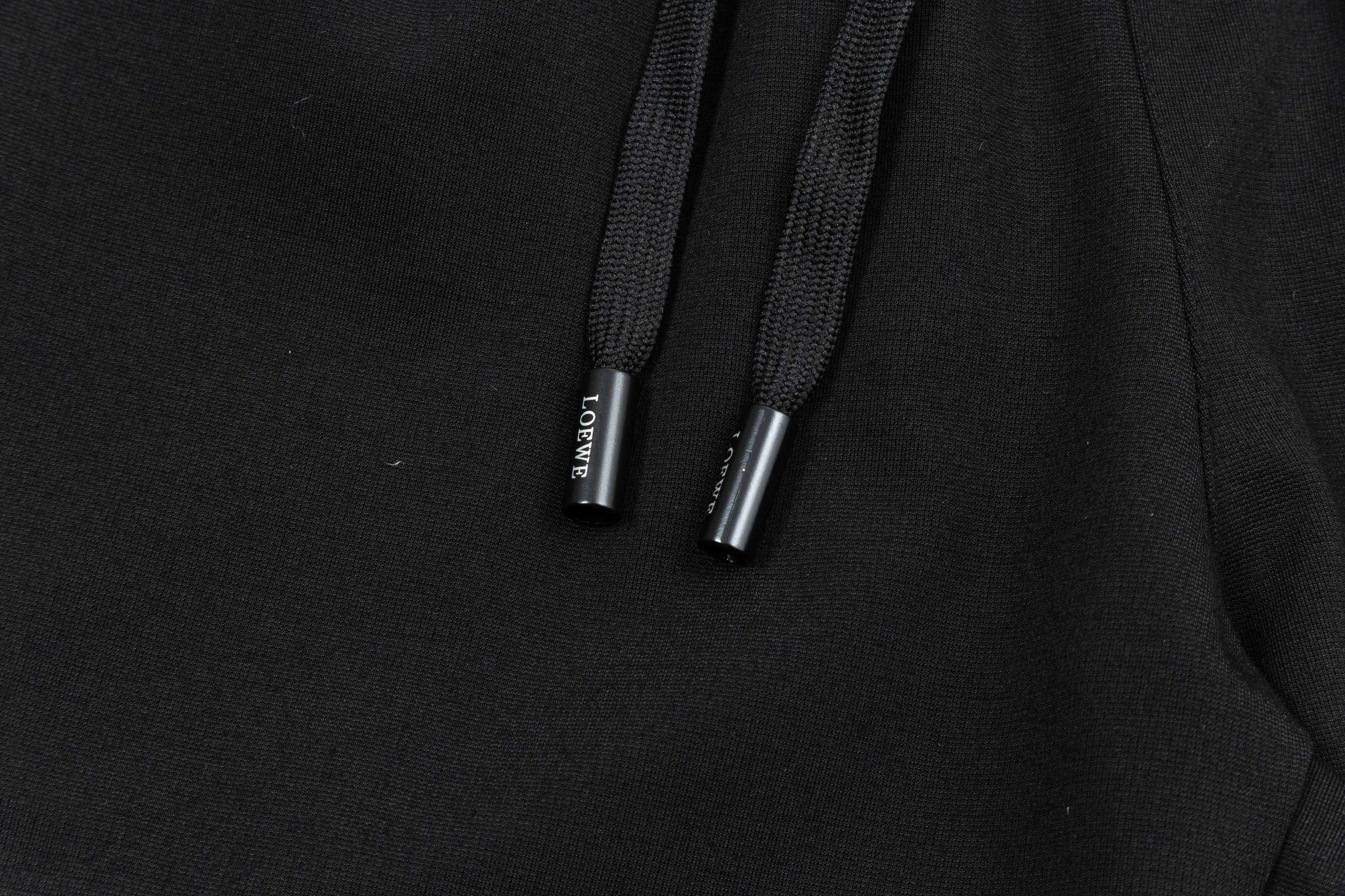 【LOEWE  公式旗艦店】ロエベ  ショートパンツご好評に付き再入荷！250227