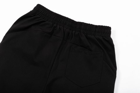 【BALENCIAGA  公式旗艦店】バレンシアガ  ショートパンツご好評に付き再入荷！250227