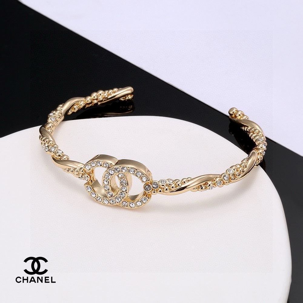 【CHANEL】  ブレスレット、ファッションシンプルなスタイル  250228