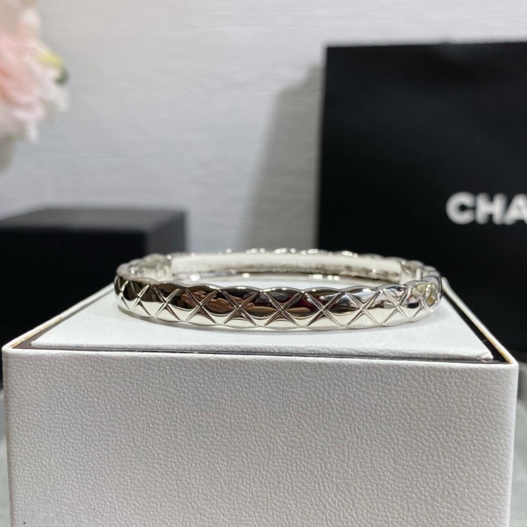 【CHANEL】  ブレスレット、ファッションシンプルなスタイル  250228