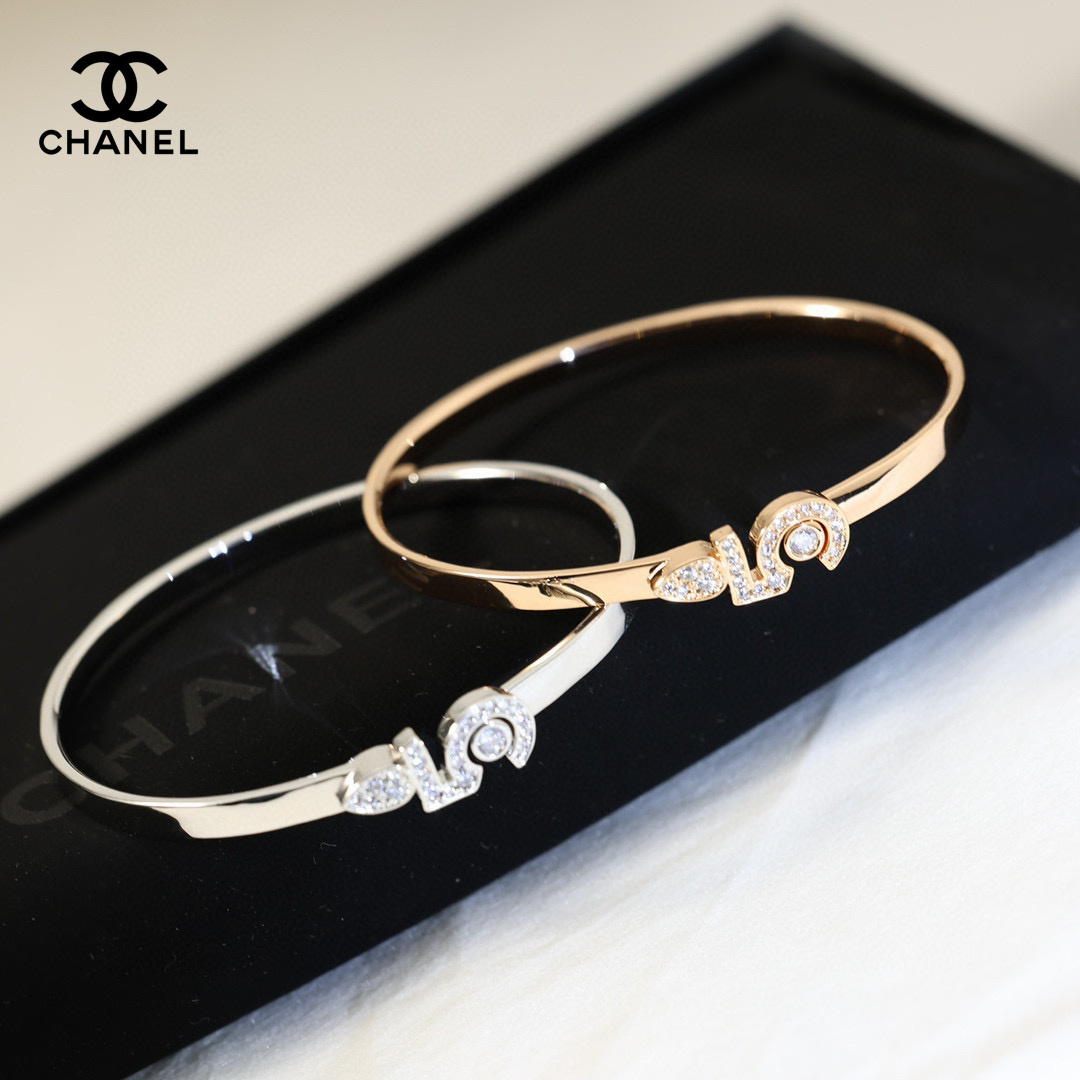 【CHANEL】  ブレスレット、ファッションシンプルなスタイル  250228