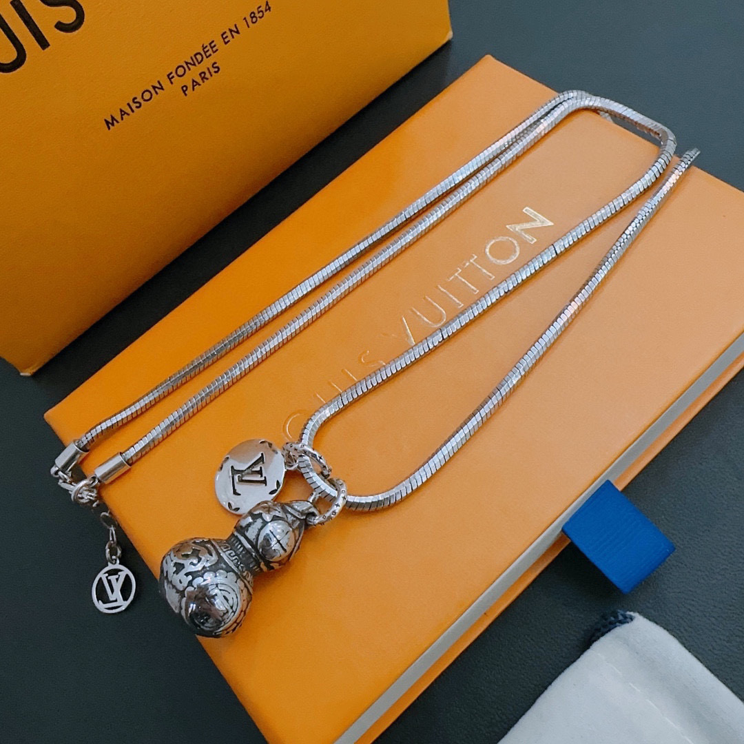 LV【LOUIS VUITTON】ネックレス、新しいネックレス万能シンプルファッションオーナメント 250301