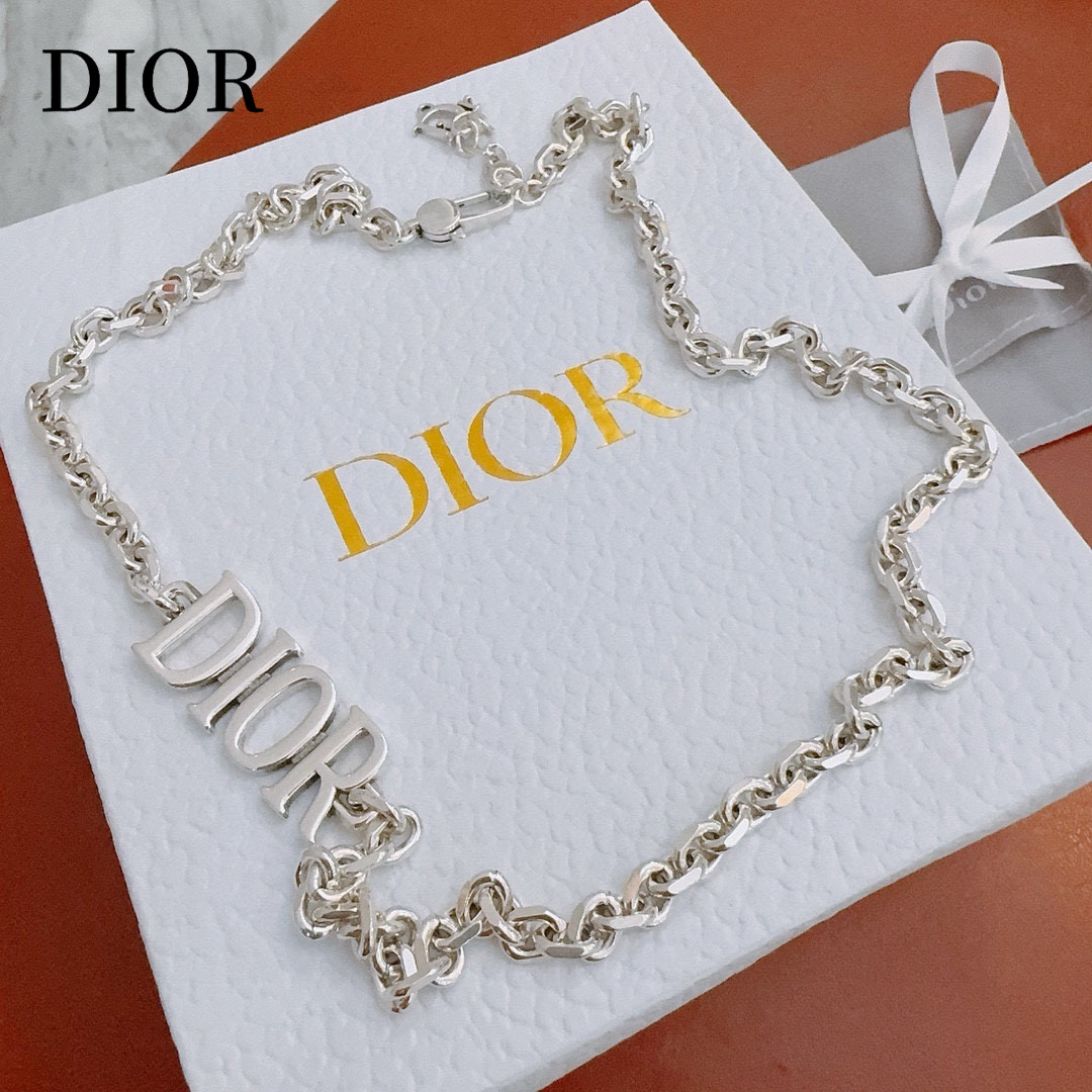 【DIOR】ネックレス、新しいネックレス万能シンプルファッションオーナメント  250301