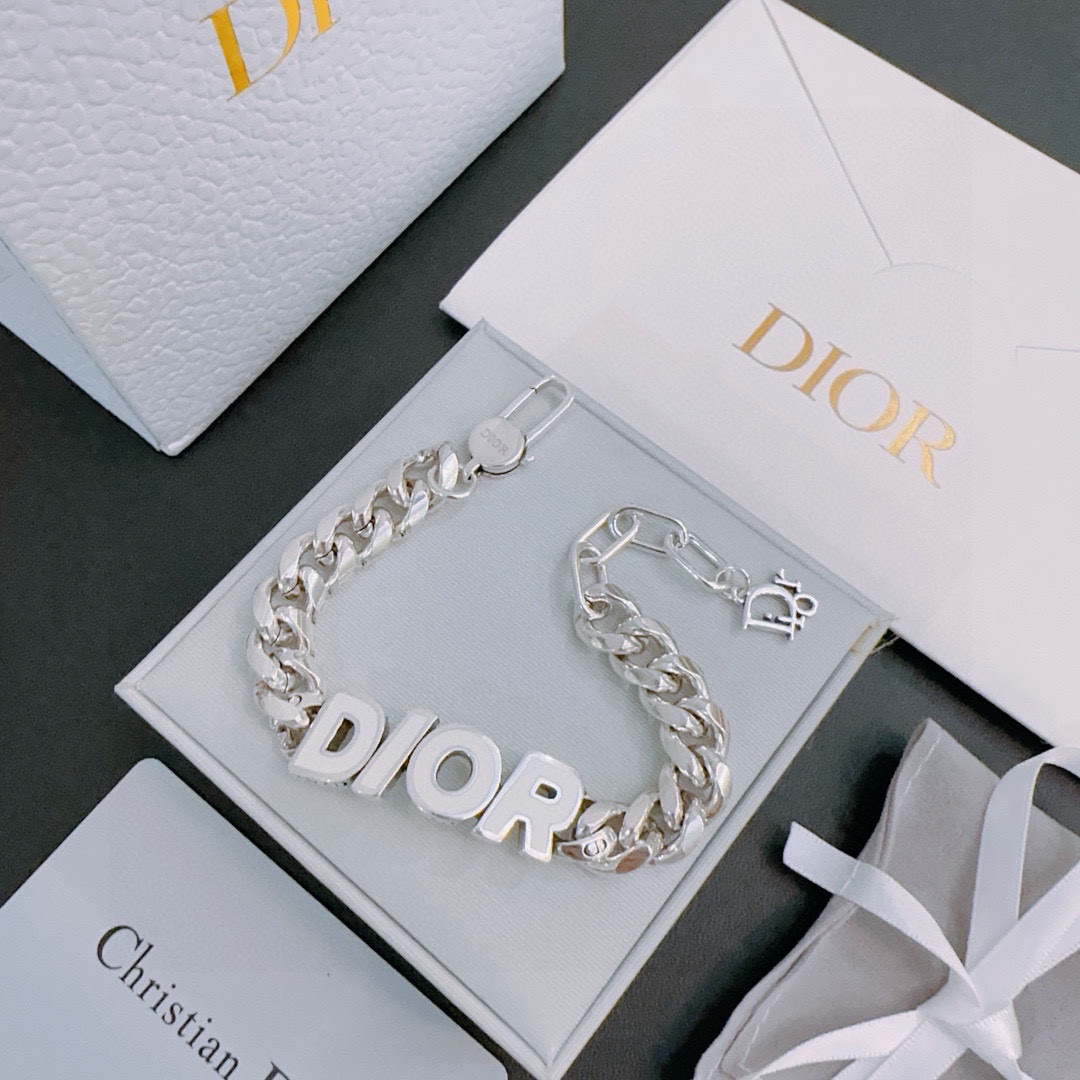 【DIOR】ブレスレット、ファッションシンプルなスタイル 250301