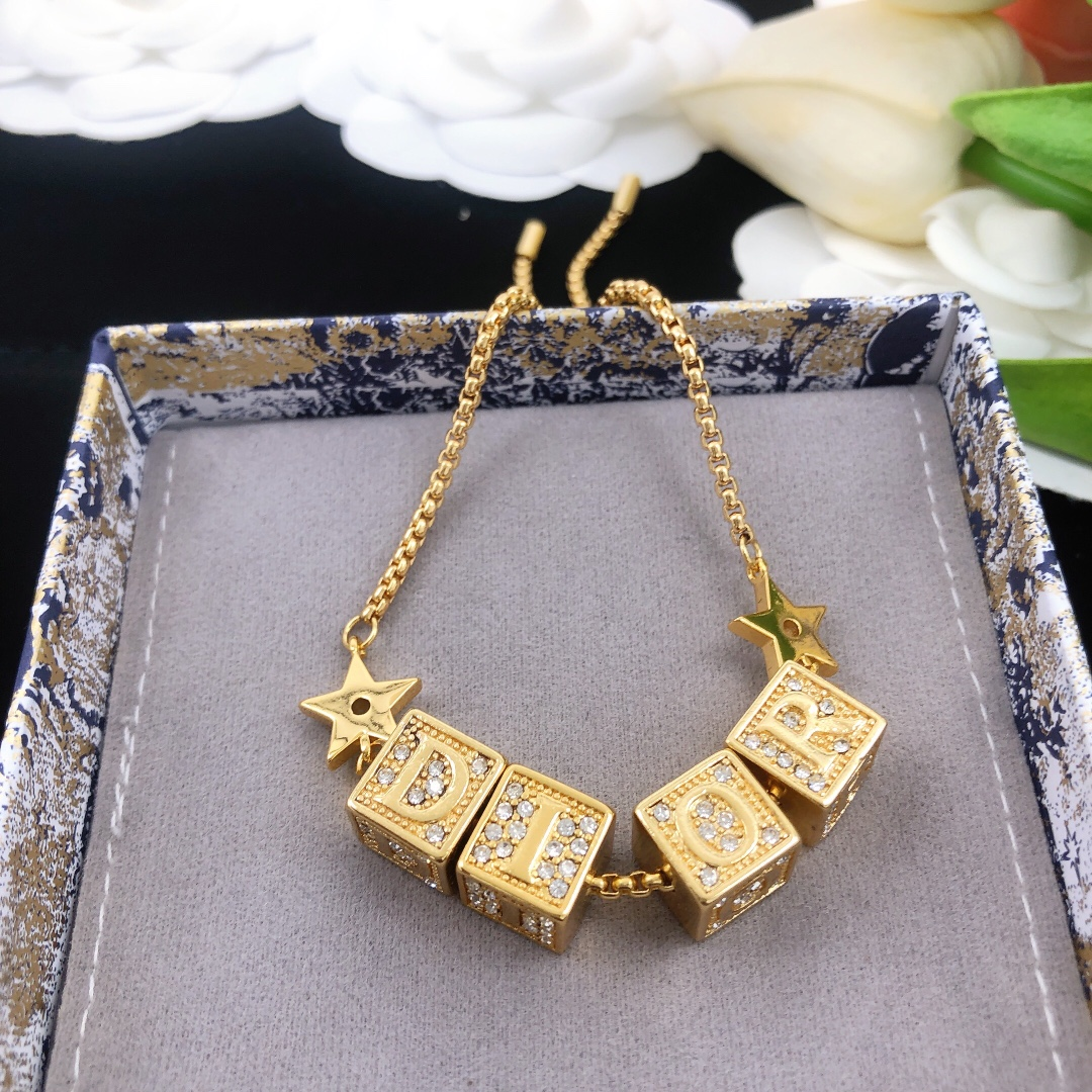 【DIOR】ブレスレット、ファッションシンプルなスタイル  250301