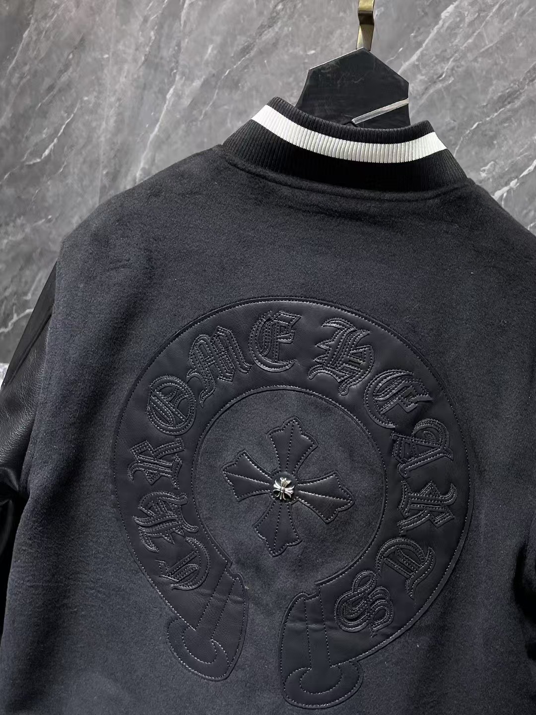【CHROME HEARTS】クロムハーツ  ジャケット着ご好評に付き再入荷！241125