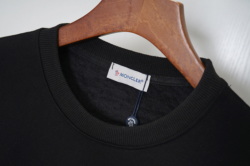 【MONCLER】モンクレール スウェットシャツ 男女兼用、ご好評に付き再入荷！