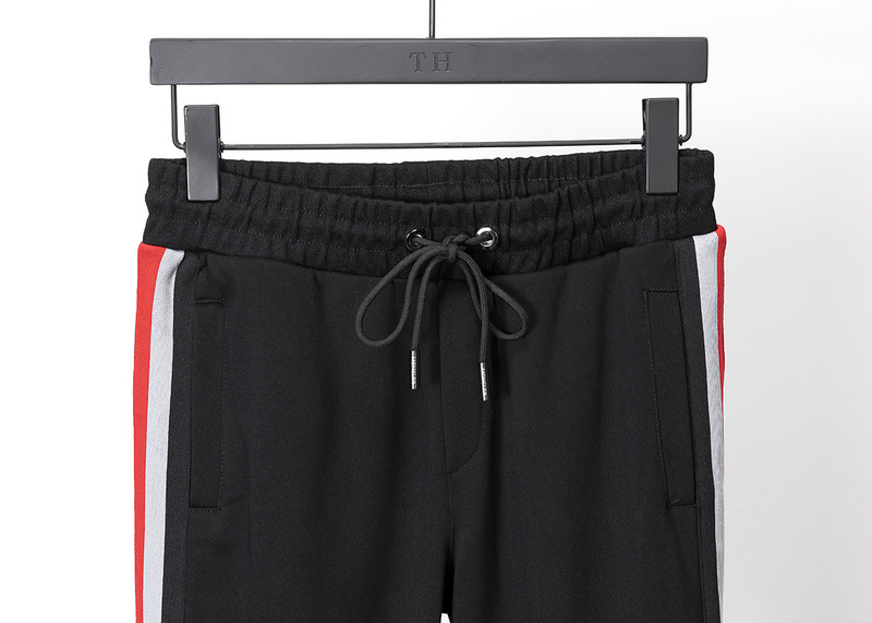 【MONCLER】モンクレール、【即日出荷】ご好評に付き再入荷！