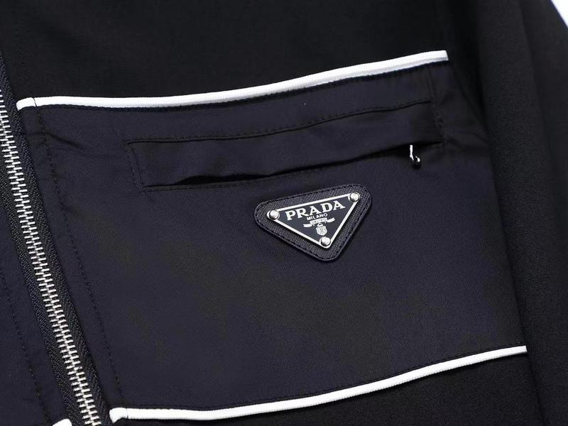 【Prada】( プラダ ) 男女兼用、ご好評に付き再入荷！