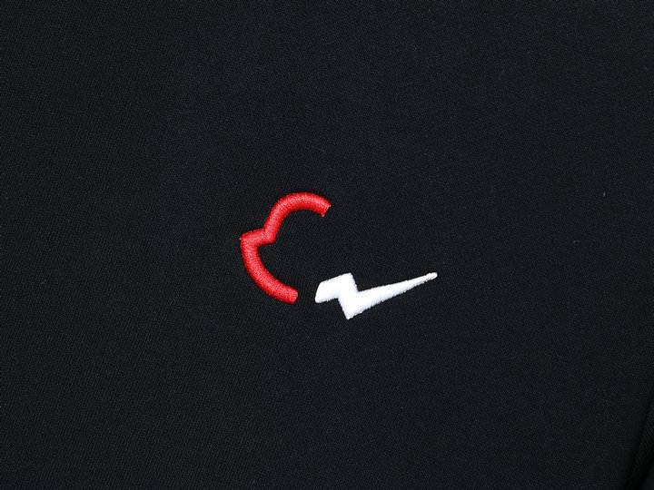 【2024】【MONCLER】モンクレール スウェットシャツ 男女兼用【即日出荷】