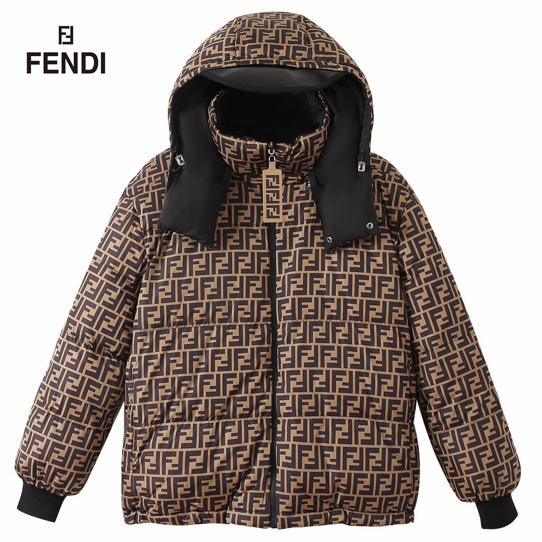 FENDI（フェンディ） ダウンジャケット