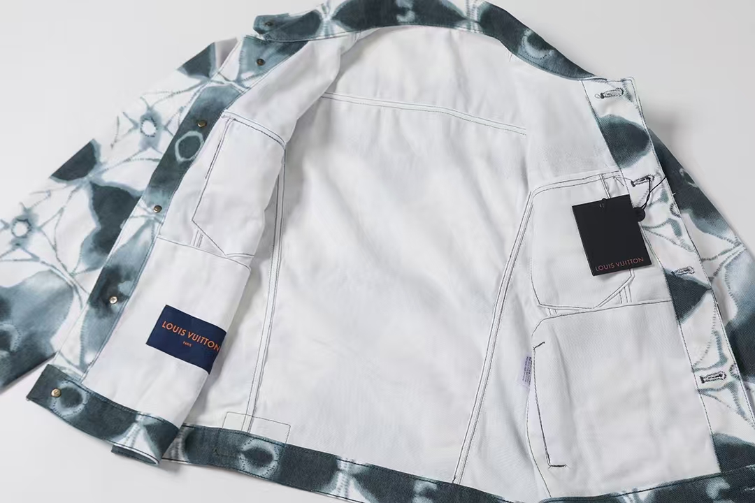 LV【LOUIS VUITTON  公式旗艦店】ルイヴィトンカウボーイ服 ジャケット 好評に付き再入荷！ 241116