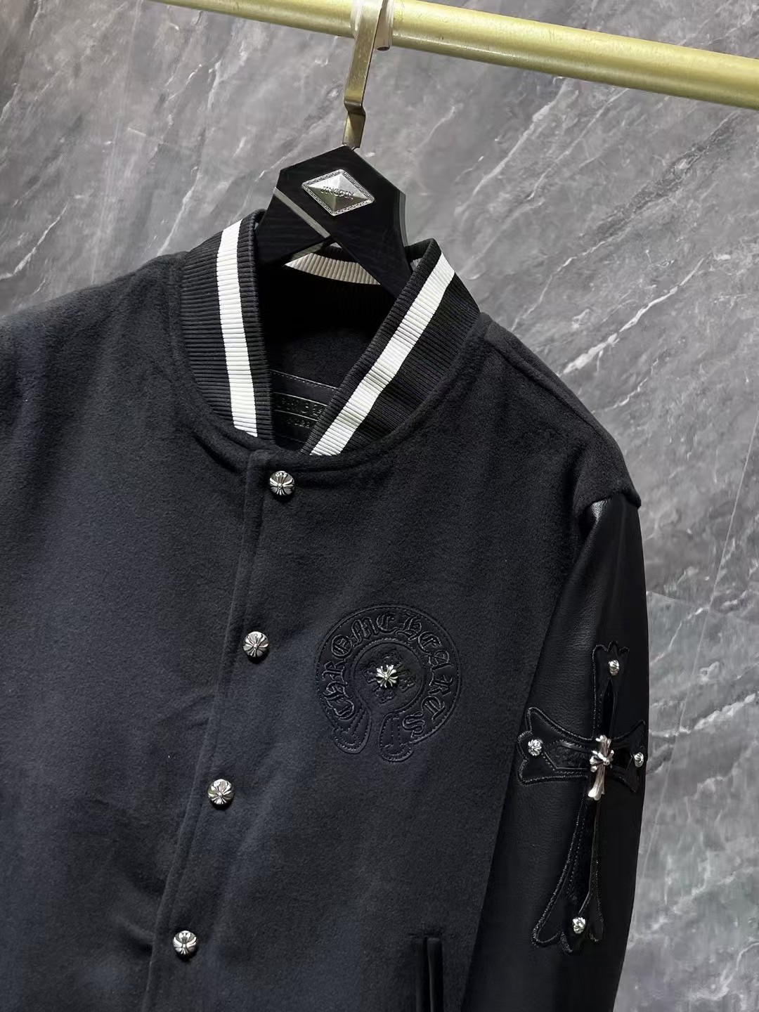 【CHROME HEARTS】クロムハーツ  ジャケット着ご好評に付き再入荷！241125