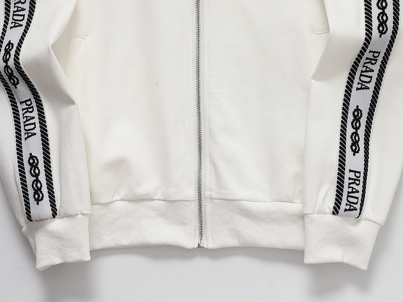 【Prada】( プラダ ) 男女兼用、ご好評に付き再入荷！