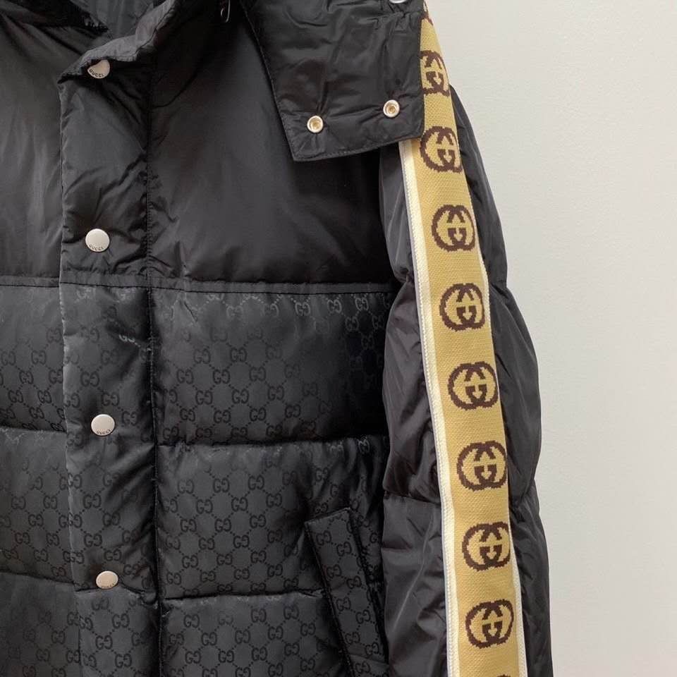 GUCCI GG パターン フロントボタン ダウンジャケット ブラック