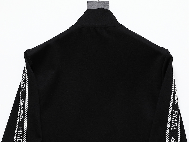 【Prada】( プラダ ) 男女兼用、ご好評に付き再入荷！