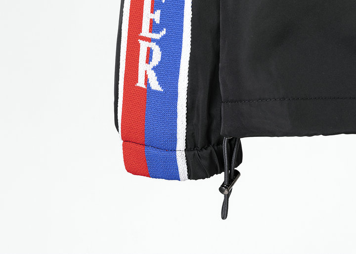 【GUCCI  公式旗艦店】グッチ  ジャケット着好評に付き再入荷！