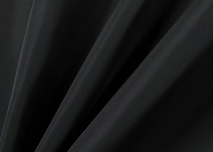 【GUCCI  公式旗艦店】グッチ  ジャケット着好評に付き再入荷！