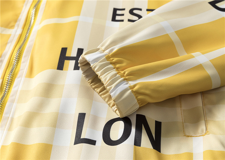 【BURBERRY 公式旗艦店】バーバリー  ジャケット着好評に付き再入荷！