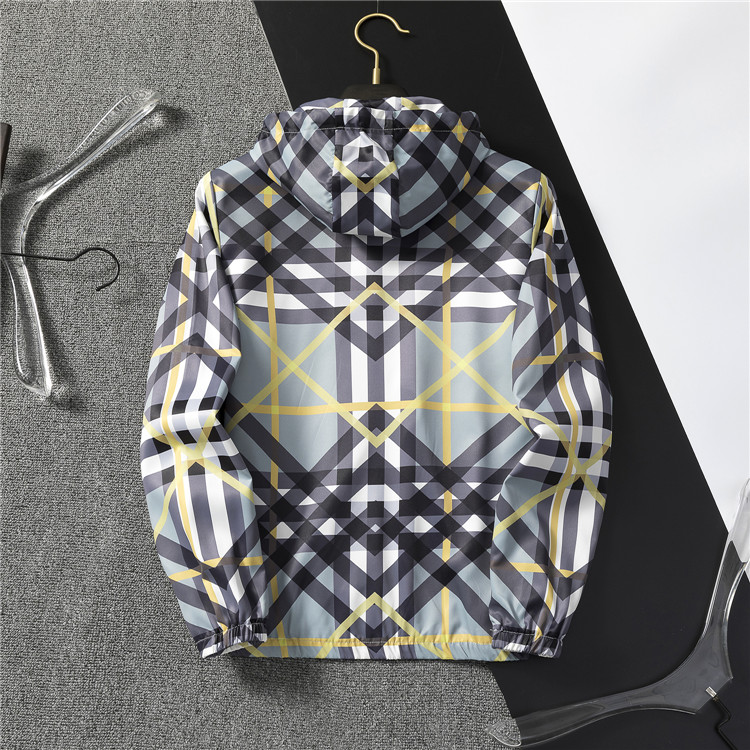 【BURBERRY 公式旗艦店】バーバリー  ジャケット着好評に付き再入荷！