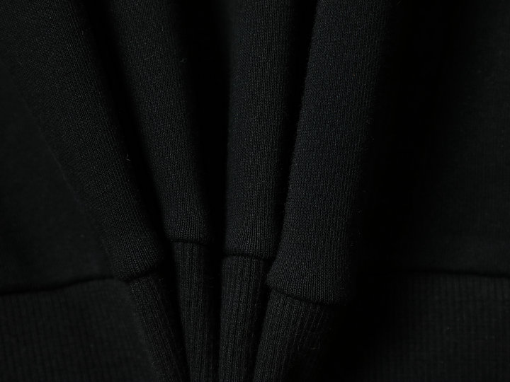 【2024】【MONCLER】モンクレール スウェットシャツ 男女兼用【即日出荷】