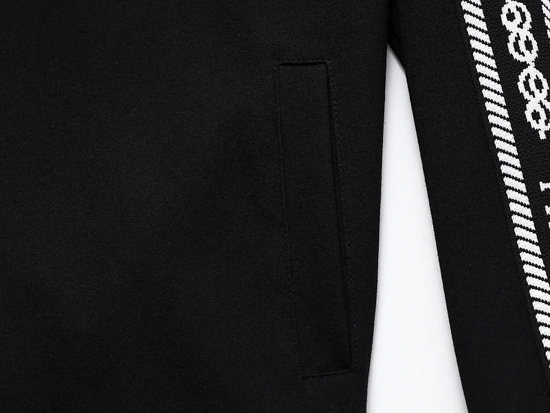 【Prada】( プラダ ) 男女兼用、ご好評に付き再入荷！