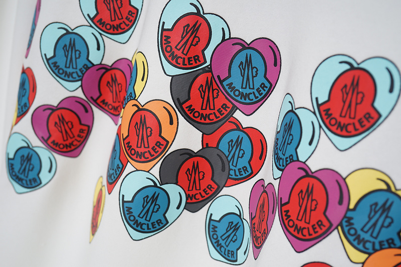 【MONCLER】モンクレール スウェットシャツ 男女兼用、ご好評に付き再入荷！