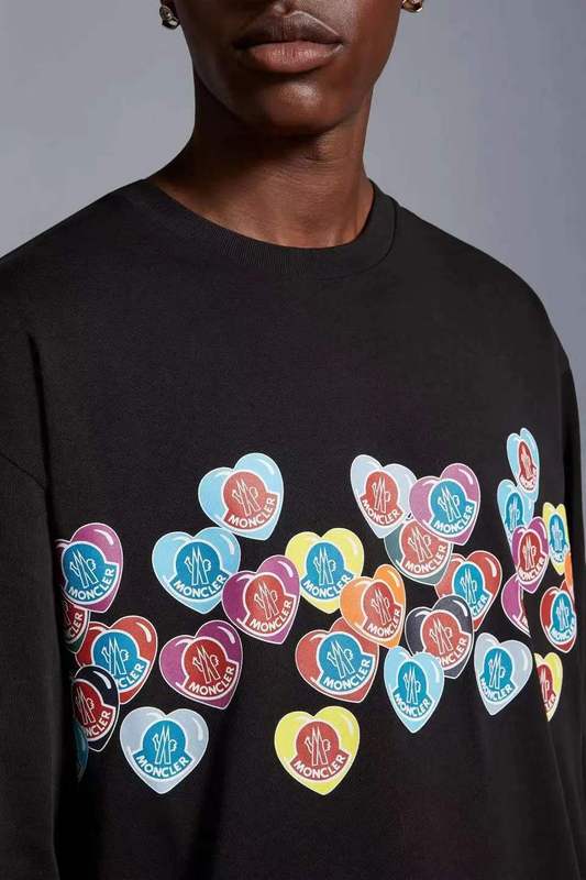 【MONCLER】モンクレール スウェットシャツ 男女兼用、ご好評に付き再入荷！