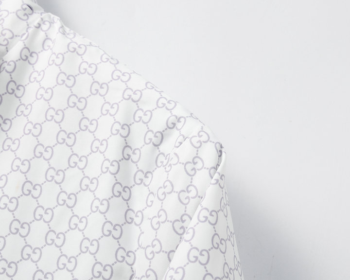 【GUCCI  公式旗艦店】グッチ  ジャケット着好評に付き再入荷！