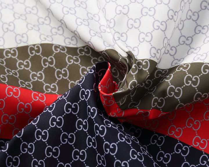 【GUCCI  公式旗艦店】グッチ  ジャケット着好評に付き再入荷！