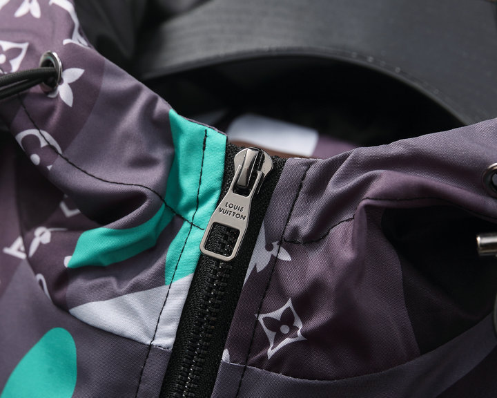 【LOUIS VUITTON  公式旗艦店】ルイヴィトン ジャケット着好評に付き再入荷！