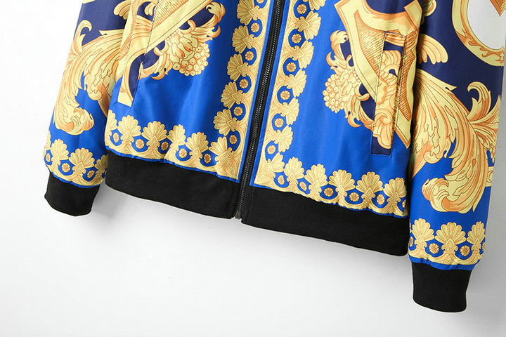 【LOUIS VUITTON  公式旗艦店】ルイヴィトン ジャケット着好評に付き再入荷！