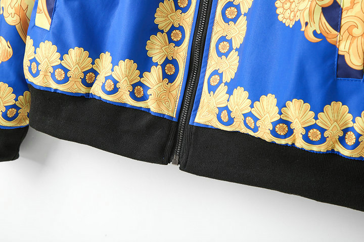 【LOUIS VUITTON  公式旗艦店】ルイヴィトン ジャケット着好評に付き再入荷！