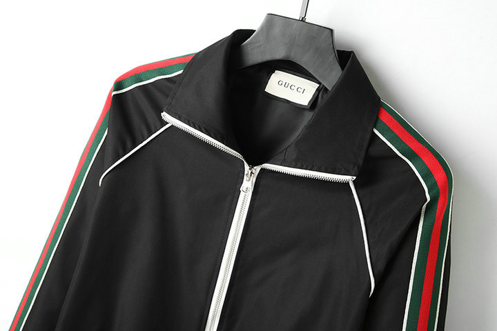 【GUCCI  公式旗艦店】グッチ  ジャケット着好評に付き再入荷！