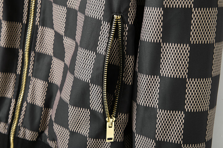 【LOUIS VUITTON  公式旗艦店】ルイヴィトン ジャケット着好評に付き再入荷！