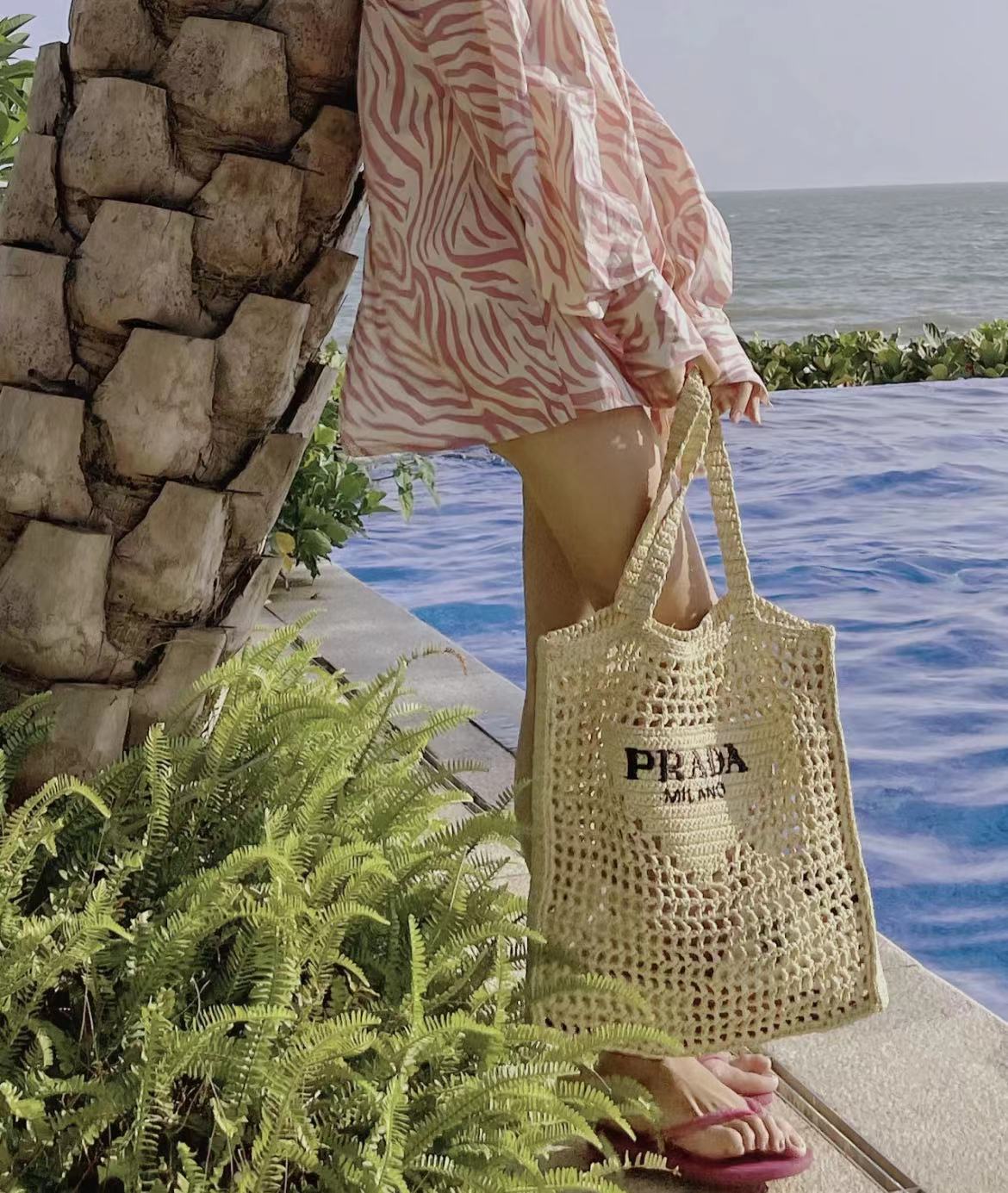 【2024】PRAD/A夏のくり抜きラフィアトルテバッグ、海辺の休日ストローバッグ【50%OFF送料無料】