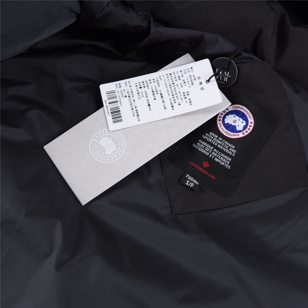 【Canada Goose  公式旗艦店】 カナダグース  ダウンジャケット ご好評に付き再入荷！241024