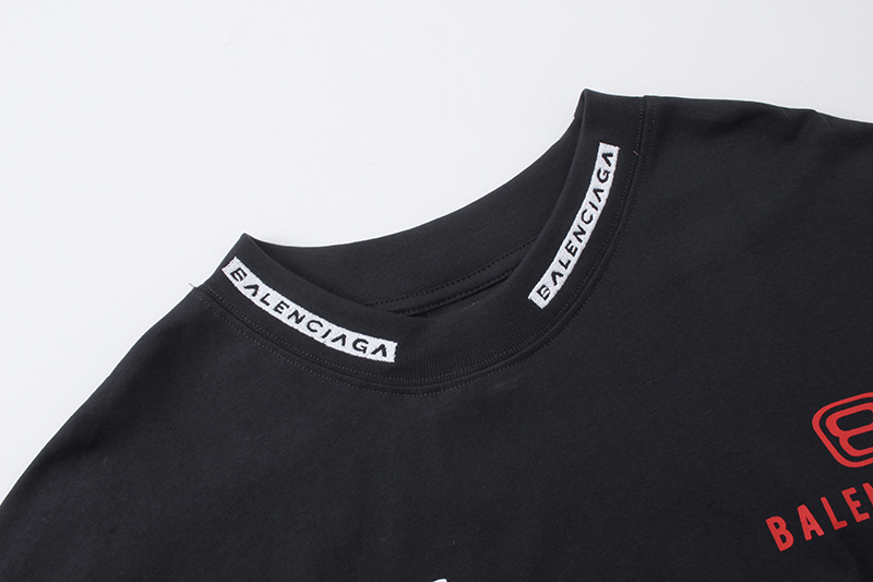 【BALENCIAGA 公式旗艦店】バレンシアガ  丸首の衛衣 スウェットご好評に付き再入荷 240829
