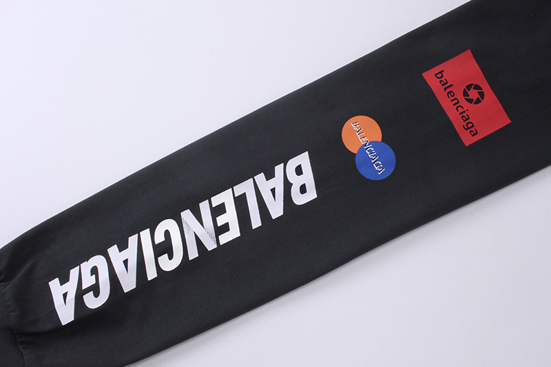 【BALENCIAGA 公式旗艦店】バレンシアガ  丸首の衛衣 スウェットご好評に付き再入荷 240829