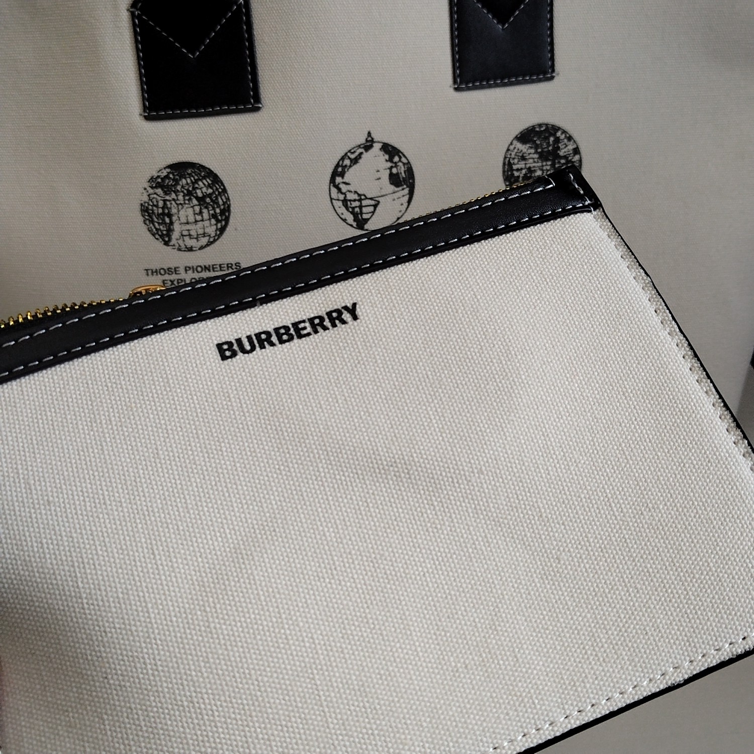 【BURBERRY 公式旗艦店】バーバリー   ハンドバッグ 当日出荷 好評に付き再入荷！35*16*29CM