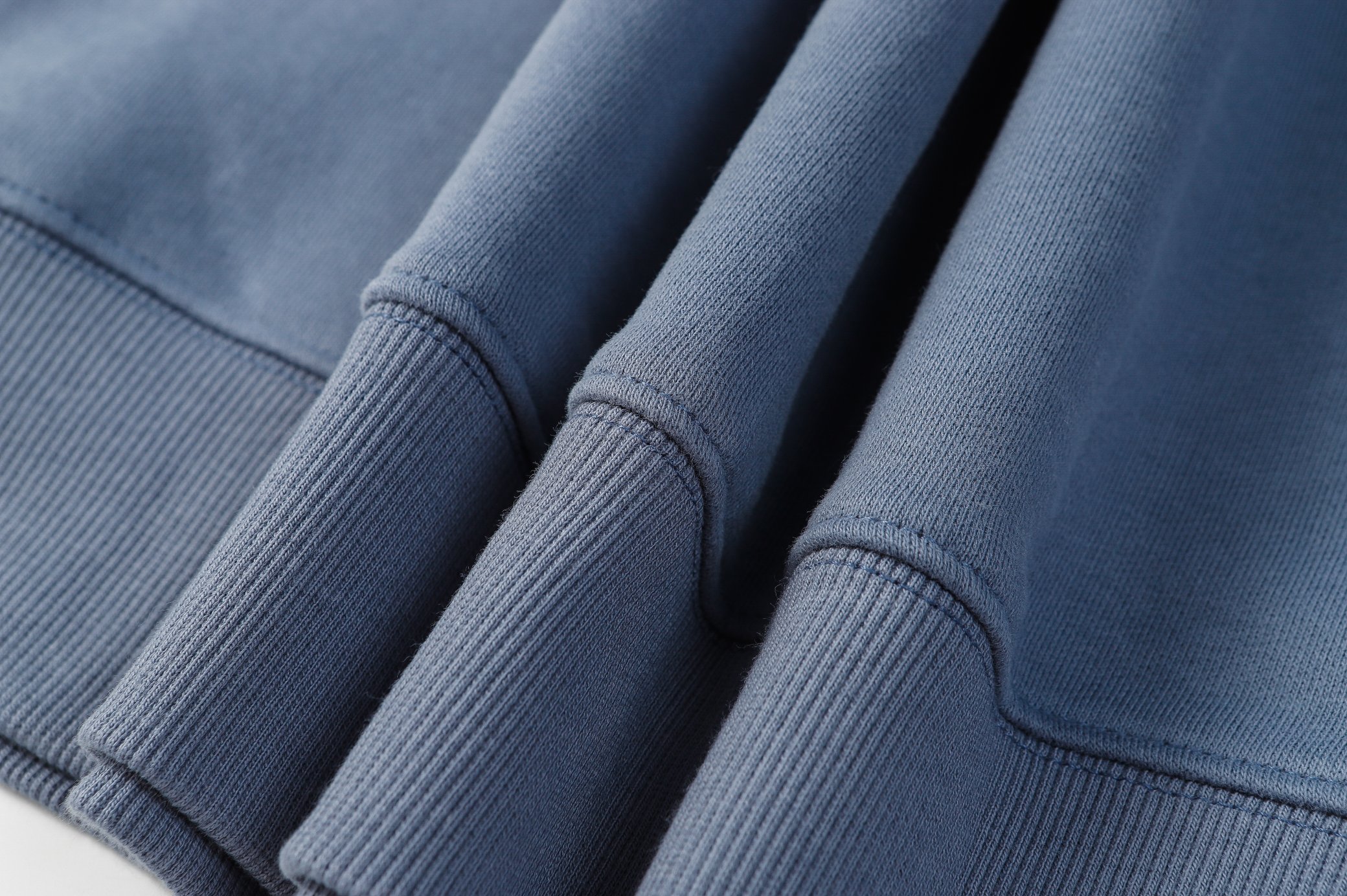 【DIOR  公式旗艦店】ディオール  丸首の衛衣 ご好評に付き再入荷！