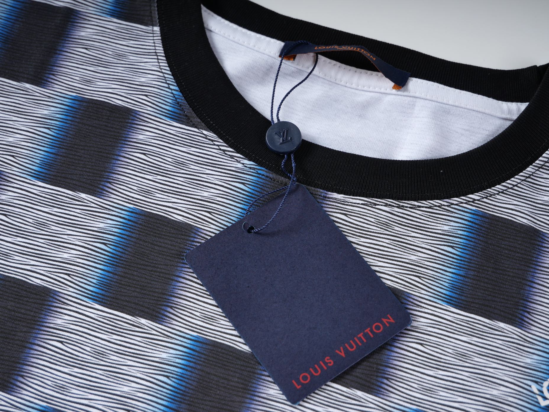 【LOUIS VUITTON 公式旗艦店】 ルイヴィトン  Tシャツ ご好評に付き再入荷！