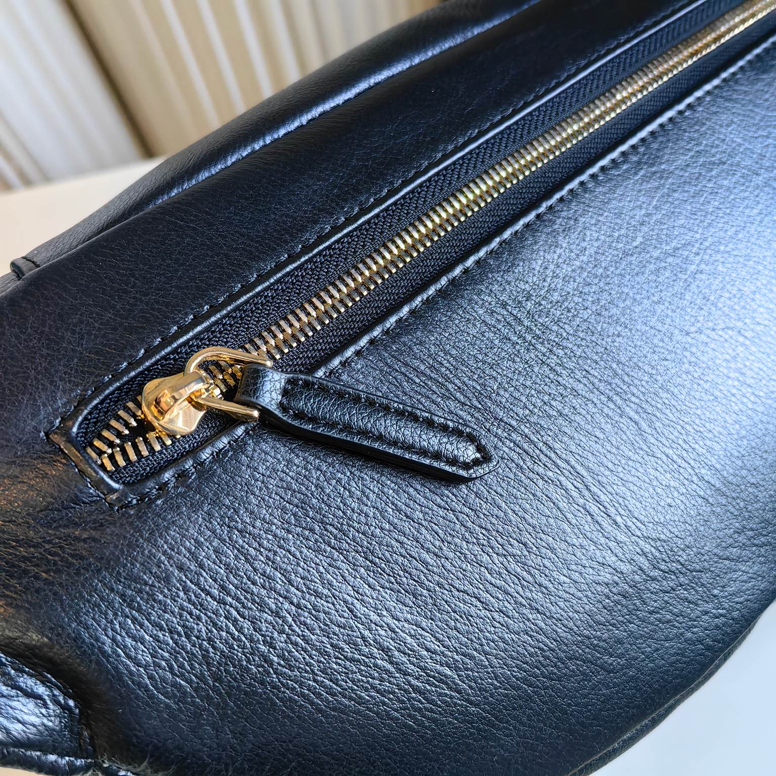 【BURBERRY 公式旗艦店】バーバリー  胸ポケット 当日出荷 好評に付き再入荷！21*18CM