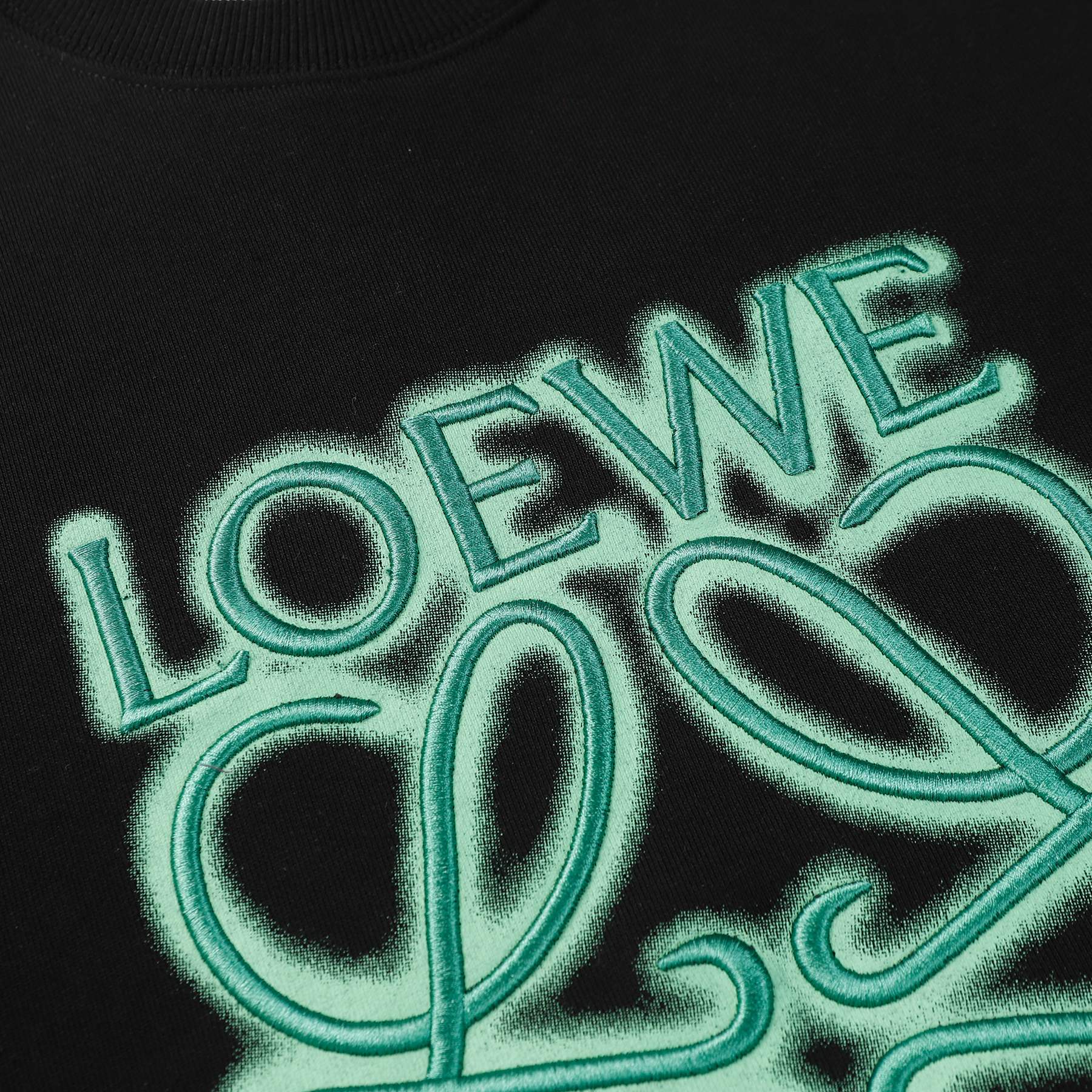 【LOEWE 公式旗艦店】ロエベ 丸首の衛衣 スウェット ご好評に付き再入荷！