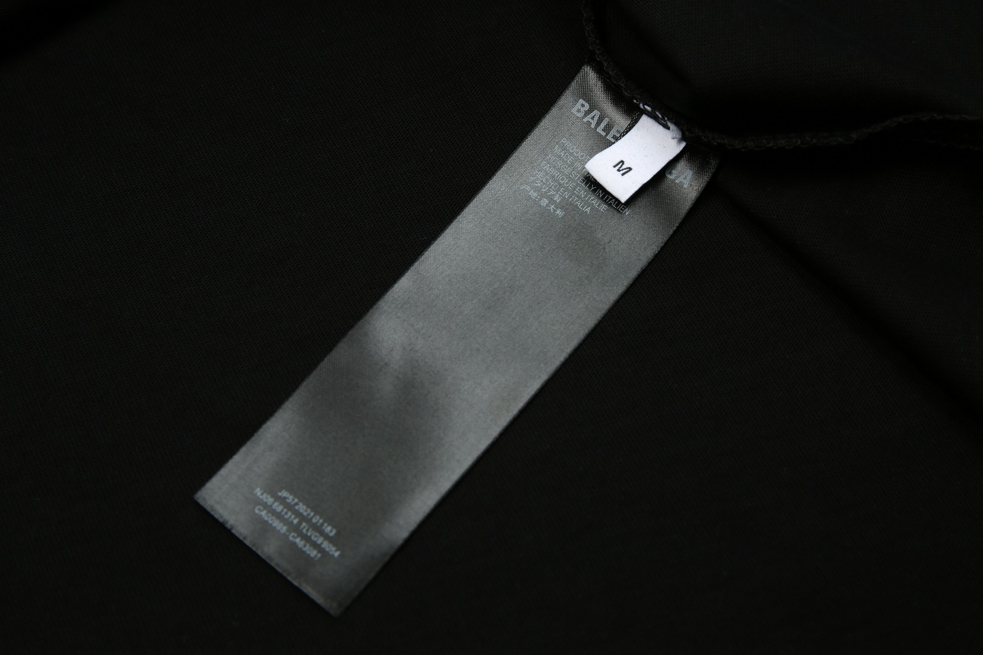 【BALENCIAGA  公式旗艦店】バレンシアガ  Tシャツ ご好評に付き再入荷！